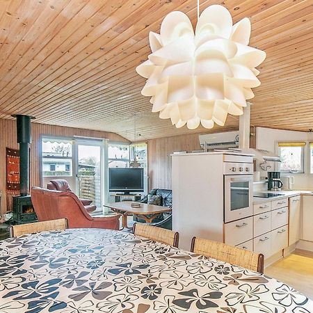 8 Person Holiday Home In Hesselager Eksteriør billede