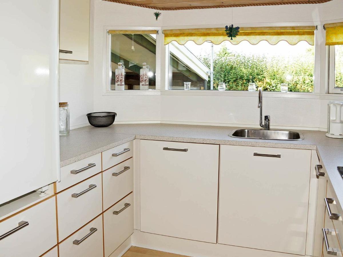 8 Person Holiday Home In Hesselager Eksteriør billede