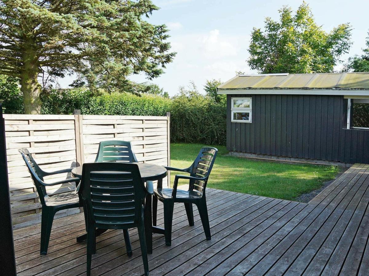 8 Person Holiday Home In Hesselager Eksteriør billede