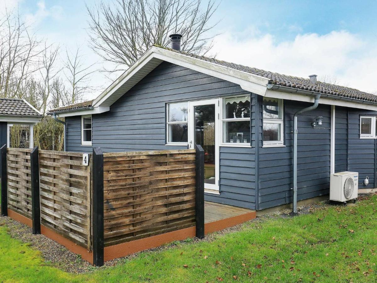 8 Person Holiday Home In Hesselager Eksteriør billede