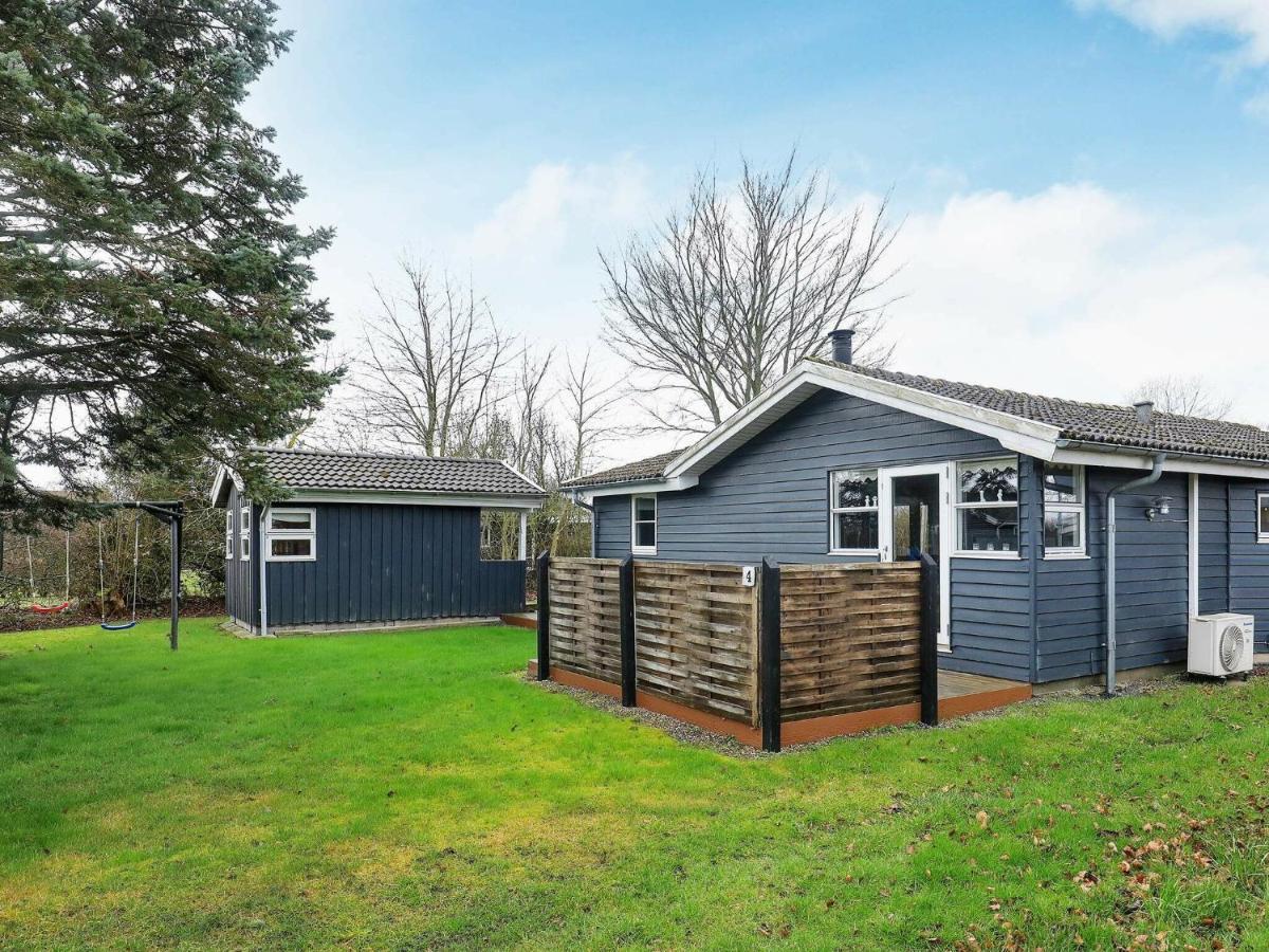 8 Person Holiday Home In Hesselager Eksteriør billede